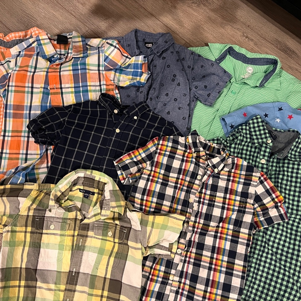 GREAT bundle of boys size 6/7 (S) button downs